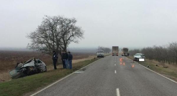 Водители отечественных легковушек погибли на трассе «Будённовск — Арзгир»